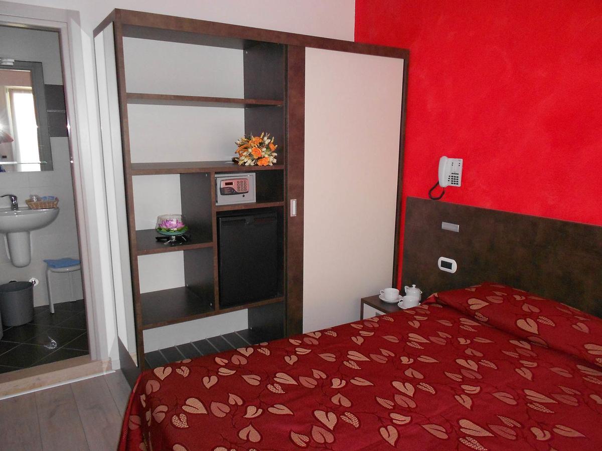 Hotel Casa Gagliardi Brenzone sul Garda Buitenkant foto